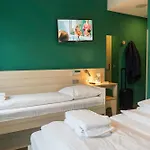 Meininger West Otel 2*