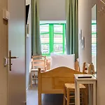 Meininger West