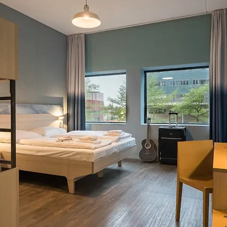 Meininger West Hotel