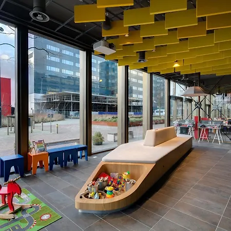 Meininger West Hotel 2*